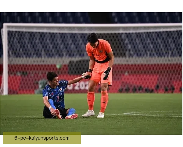 日本足球联赛直播间全面解析赛程战术与球星表现实时互动精彩瞬间